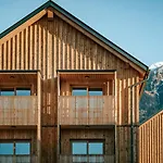 Trivrh Outdoor 3* Zirovnica