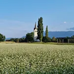 Trivrh Outdoor Hotel Zirovnica