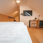 Trivrh Outdoor 3* Zirovnica