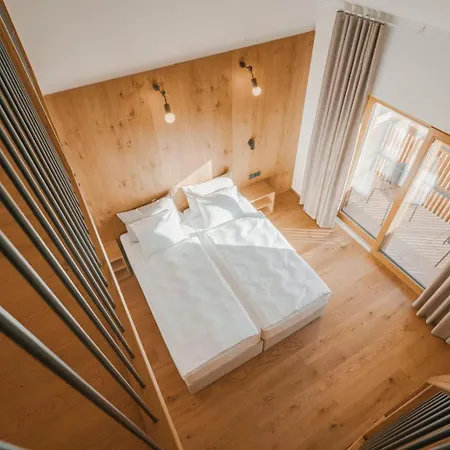 Trivrh Outdoor Hotel 3*