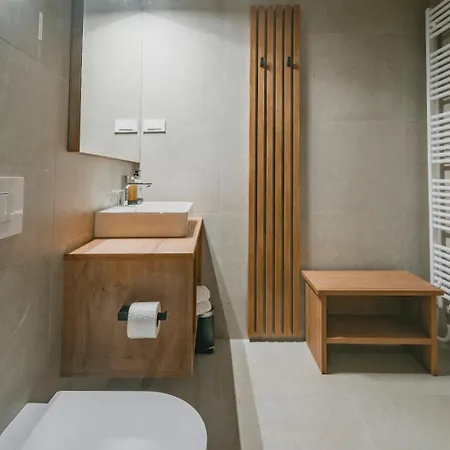 Trivrh Outdoor Hotel 3*