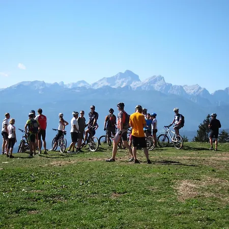 Trivrh Outdoor Hotel 3* Zirovnica