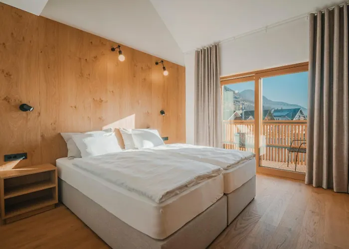 Trivrh Outdoor Hotel