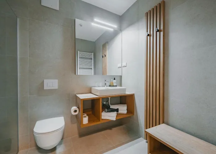 Trivrh Outdoor Hotel 3* Zirovnica