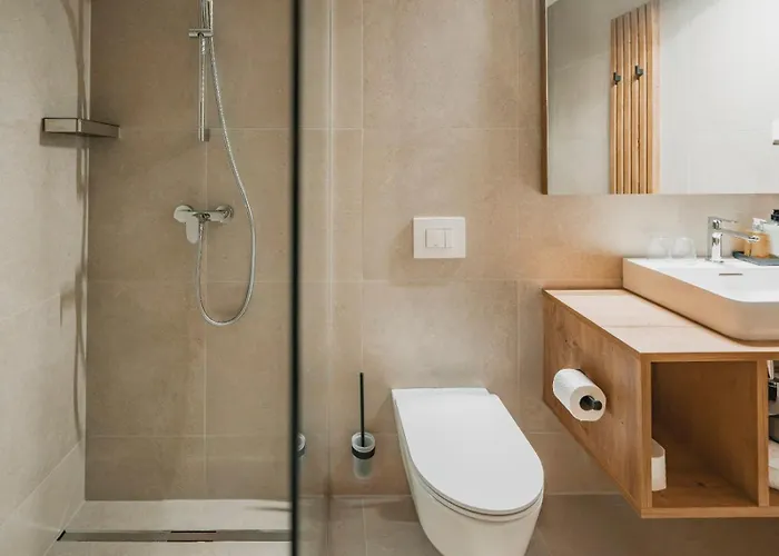 Trivrh Outdoor Hotel 3*