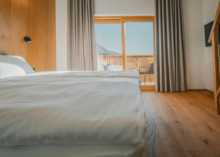 Trivrh Outdoor Hotel