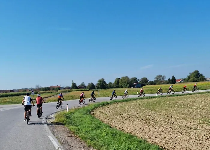 Trivrh Outdoor Hotel